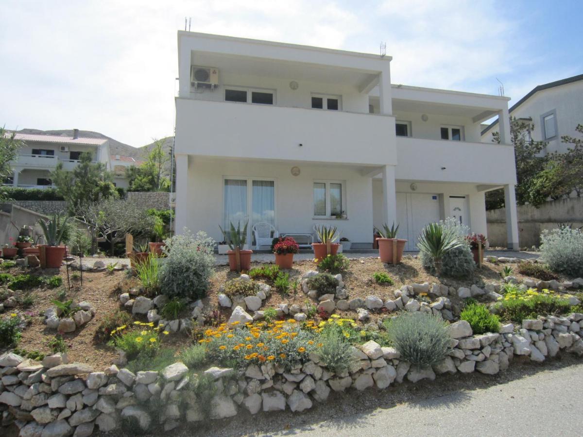 Apartments Veronika Pag Town Exterior foto